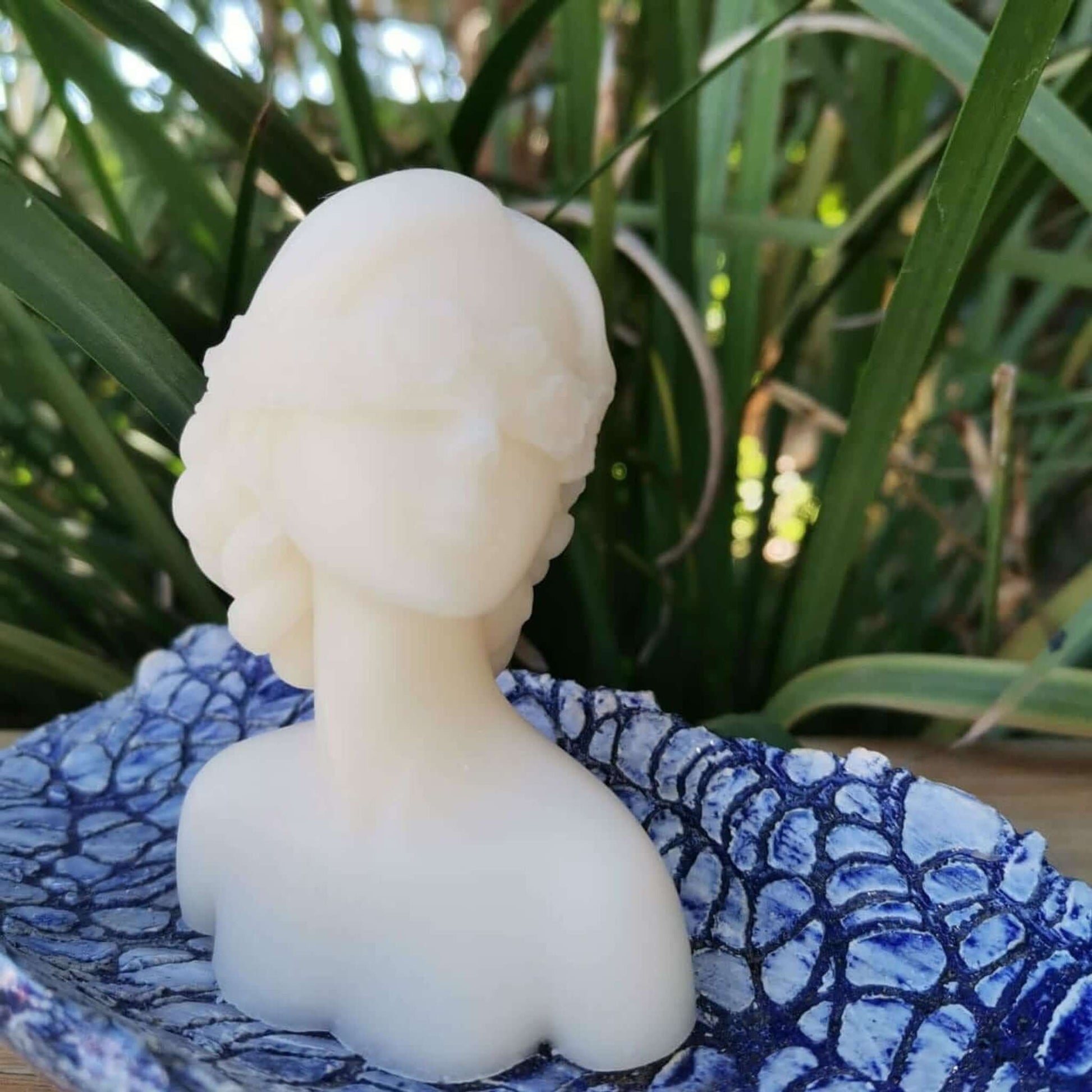JUSTBLISS: SOAP BAR: simply woman (with crown flowers over eyes)