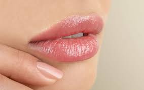 CBD LIP BALM: WHAT DOES IT DO FOR YOUR LIPS? - JUSTBLiSS Naturals