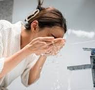 HOW YOUR CLEANSER COULD BE AGING YOUR SKIN - JUSTBLiSS Naturals