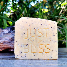 Load image into Gallery viewer, SOAP BAR: Lemongrass &amp; Poppyseed
