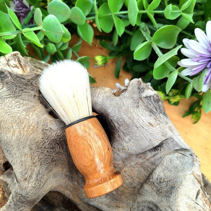 Natural Shaving Brush – Eco-Friendly, Gentle Exfoliation for Smooth Shaves - JUSTBLiSS Naturals