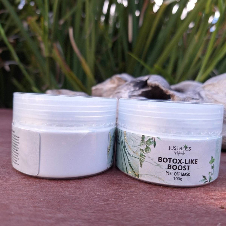 Clay Face Mask with natural ingredients for a youthful appearance, firming and hydrating skin.