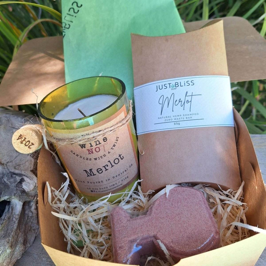 GIFT BOX: Merlot Scented Candle, Bath Bomb & Shampoo Bar - JUSTBLiSS Naturals