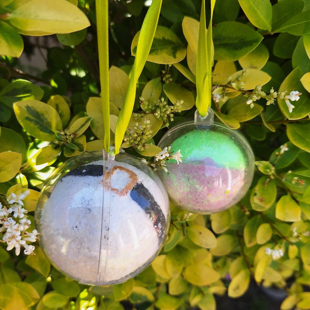 Handmade Bath Bombs – Hemp & Shea, Silky Skin & Eco - Friendly Care (Christmas Edition) JUSTBLiSS Naturals